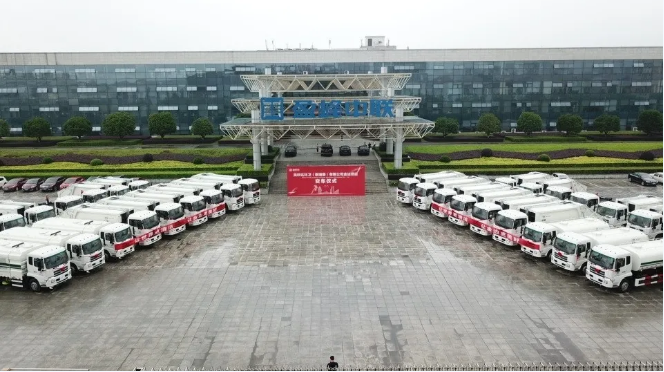 米蘭·(milan)中國官方網(wǎng)站環(huán)境批量環(huán)衛(wèi)裝備發(fā)往柬埔寨，助力“一帶一路”建設(shè)